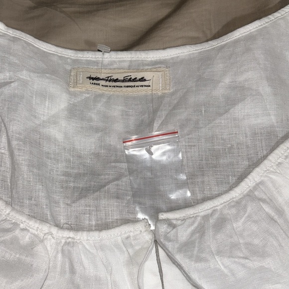 NWOT We the Free Ruffled White shirt - Picture 2 of 4